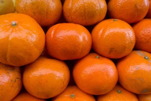 Valgote mandarinus kiekvieną dieną? Štai ko jums niekas nepasako apie jų poveikį