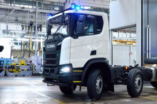 Autonominių sunkvežimių potencialas kelia intrigą: pasakė, kada kelius patikėsime robotams