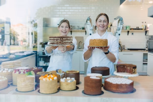 Nemokami tortai Vilniuje: nepraleiskite nuostabaus renginio, tortų šventė Vilniuje su kilnia žinute