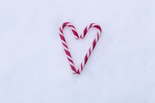 Jie ilgai laukė ir pagaliau sulauks: 3 Zodiako ženklai, kurių širdys sušils iki metų pabaigos