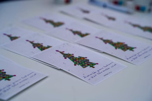 Artėjant šventėms globos specialistai kviečia į susitikimus: didžiausia dovana vaikui yra saugumas ir rūpestis