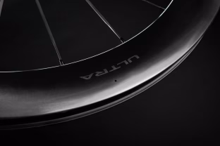 Ar tai greičiausi dviračio ratai pasaulyje? „Scribe“ meta rimtą iššūkį visam pelotonui