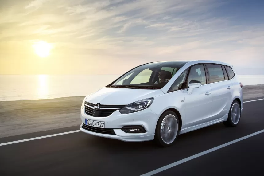 „Opel“ vadovams teks gerokai paploninti pinigines: bendrovei skirta bauda už klaidingą informaciją apie dyzelinius automobilius