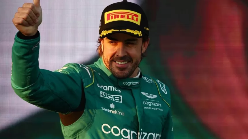 F.Alonso prakalbo apie klastingą „Aston Martin“ situaciją: ispanas neskuba džiaugtis sėkmingu sezonu ir žvelgia į situaciją ateityje