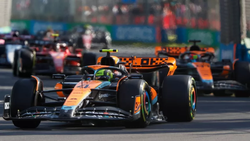 Įspūdingas „McLaren“ sugrįžimas 2023 metų F1 sezone: komandos vadovas įvardijo priežastis, kurios lėmė fantastišką ekipos spurtą antroje sezono pusėje