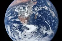 Milžiniška Marso įtaka mūsų planetai: slapta reguliuoja Žemės klimato ciklus ir sezonų ritmą