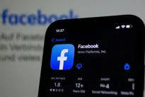 „Facebook“ keičia savo veidą: „Meta“ pertvarka grąžina dėmesį draugams ir jaunimui