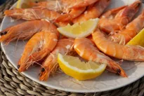 Kaip greitai ir švariai išvalyti krevetes? Trys patikrinti būdai, kuriuos privalo žinoti kiekvienas