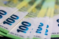 Bankas stabdo savo veiklą: negalėsite pasiekti savo pinigų, pasakė viską, ką privalo žinoti klientai