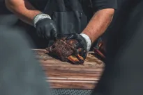 Kaip iškepti tobulus šonkaulius orkaitėje? Virėjo triukai, kurie iki šiol buvo laikomi paslaptyje