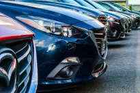 Populiariausias pasaulio mechanikas 10 metų keikė naujus automobilius, štai, ką galiausiai nusipirko