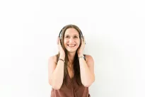 Naujausi tyrimai: vienas muzikos triukas prieš miegą gali pakeisti daugiau, nei manėte