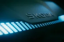 „Škoda“ pristato naują savo flagmaną: elektrinis „Peaq“ modelis taikosi į prestižo viršūnę