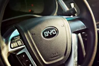 Kinai drebina automobilių rinką: naujasis BYD visureigis nustebins ne tik žema kaina, bet ir galimybėmis