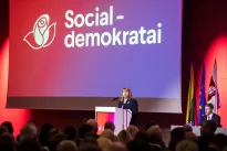 Socialdemokratų gretose verda diskusijos: premjerė nemato grėsmės partijos stabilumui
