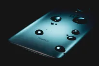 „Samsung“ turi rimtų konkurentų: šie telefonai siūlo ne tik žemesnę kainą, bet ir kitus privalumus