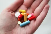 Mokslininkai skambina pavojaus varpais: populiarus vaistas slopina baimę ir atjungia atsargumą