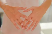 5 šokiruojantys kūno signalai, kad mėnesinės jau ant nosies: moterys dažnai tai ignoruoja