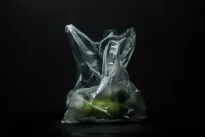 Žiemą plastikiniai maišeliai praverčia labiau, nei manote: štai keli būdai