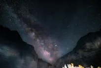 Mokslininkai sunerimo: Paukščių tako centre gali slypėti kažkas pavojingesnio nei juodoji skylė