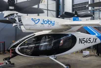 „Toyota" investuoja milijardą į oro taksi projektą: tradicinis transportas gali pasikeisti