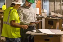 Pasirengimas darbui, persirengimas specialiais drabužiais ar kasos perėmimas yra jūsų darbo laikas