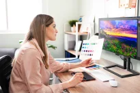 Lietuva sparčiai sensta: jau prognozuojamas vaikų stygius ir senjorų rekordas, kas mūsų laukia?