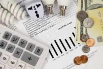 Gyventojai kas mėnesį praranda šimtus eurų: ekspertai įspėja apie klaidą, kurią daro daugelis mūsų