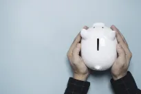 Jei pradėsite dabar, po metų galite turėti 1000 eurų: trys įpročiai, kurių dauguma vis dar vengia