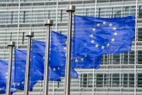 „Google“ ir vėl turi rimtų problemų Europos Sąjungoje: ar dirbtinis intelektas vagia turinį ir slopina konkurentus?