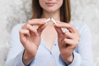 Nuo sausio piniginė jaus spaudimą: alkoholis ir cigaretės brangs taip, kad tai pajus kiekvienas pirkėjas