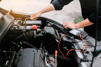 Neignoruokite šių ženklų: jeigu automobilis užsiveda vis sunkiau, tuomet veiksmų būtina imtis dabar