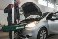 Tūkstančiai automobilių bus pašalinti iš kelių: šie automobiliai nuo sausio nebegalės dalyvauti eisme