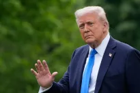 Naujametinis Trumpo palinkėjimas tapo sensacija, su kuo iš tikrųjų jis sutiko Naujuosius metus?