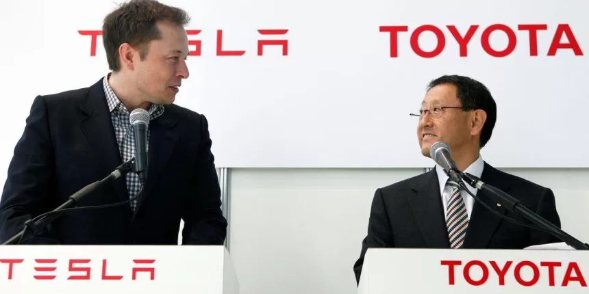 Automobilių pramonę sudrebino žinia: „Tesla“ ir „Toyota“ kartu kurs elektrinį visureigį